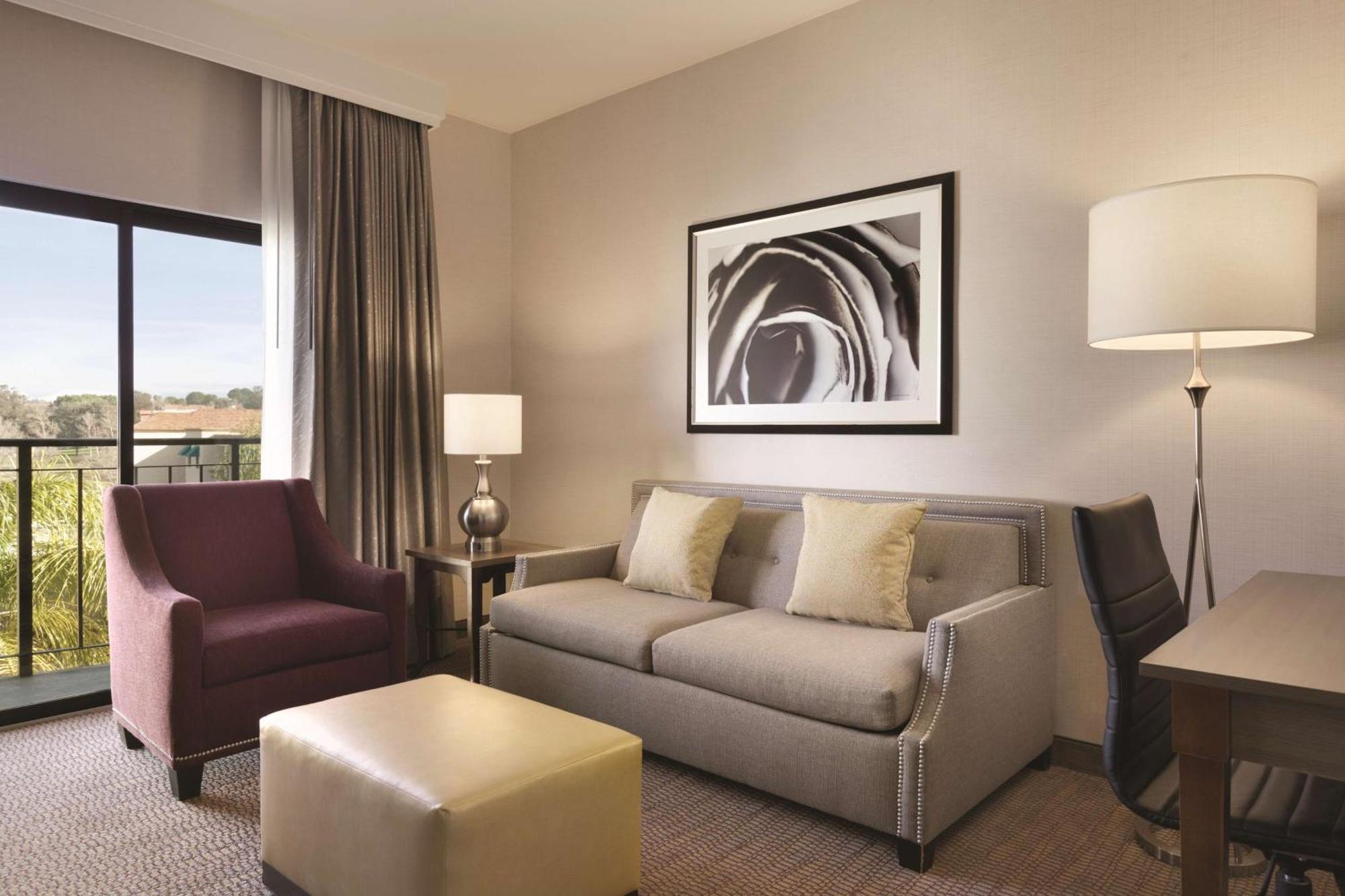 เอมบาสซี สวีทส์ เทเมคูลา วัลเลย์ ไวน์ คันทรี Hotel เทเมคิวลา ภายนอก รูปภาพ
